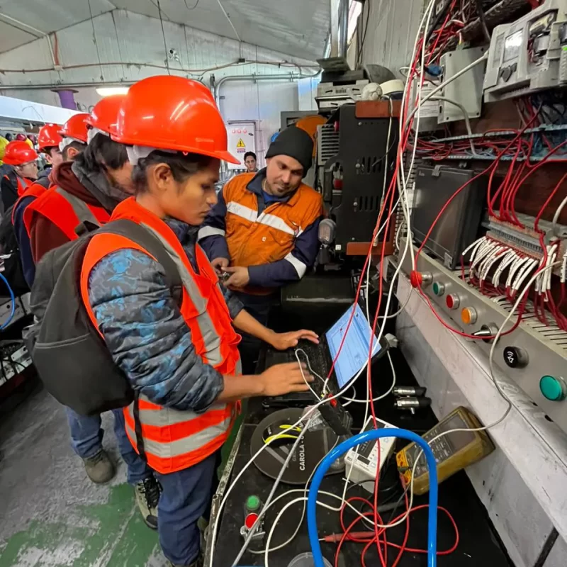 estudiantes-visita-planta-cerrillos03